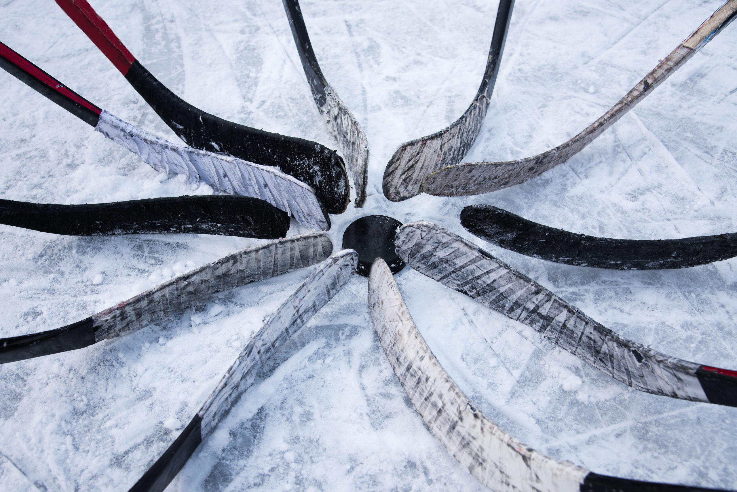 Eleven clubs lined up around a single washers